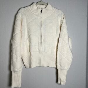 Aaron & Amber Women's Cream Fuzzy Quilted Jacket Size S NEW